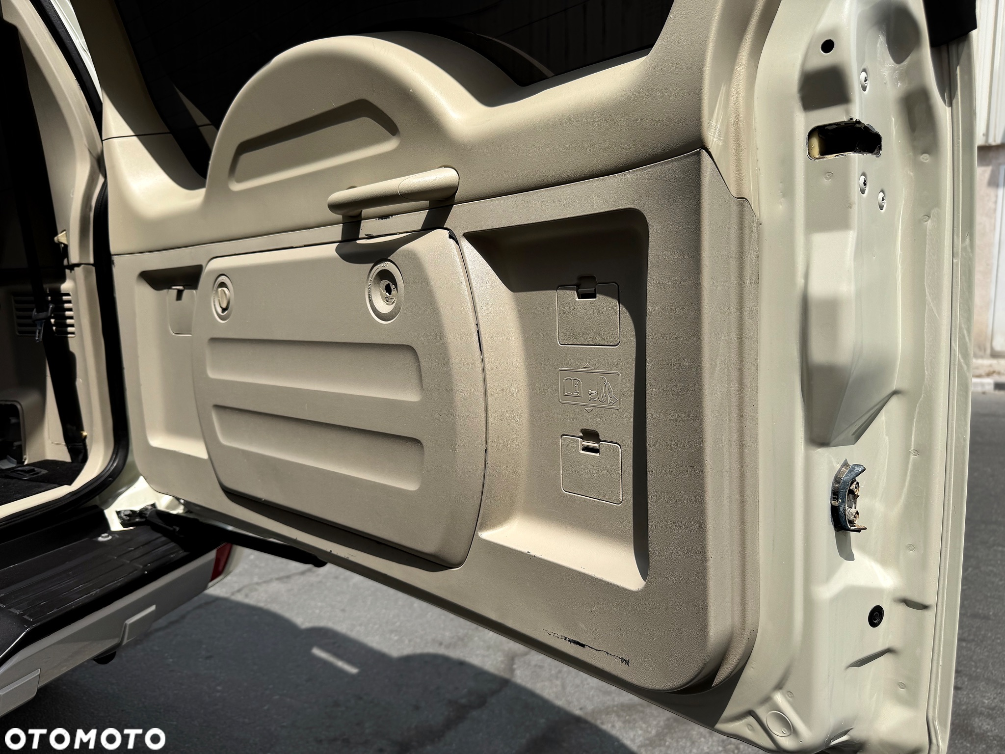Mitsubishi Pajero 3.8 V6 Instyle - 40