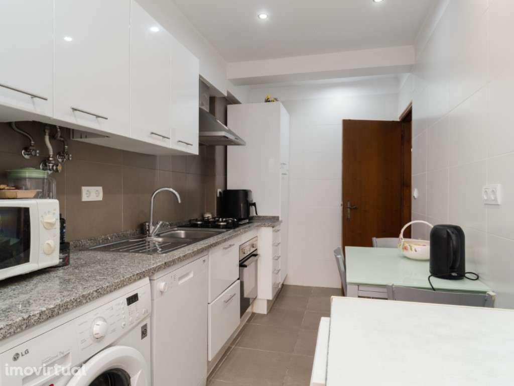 T2 com terraço - Encosta do Sol - Grande imagem: 2/12