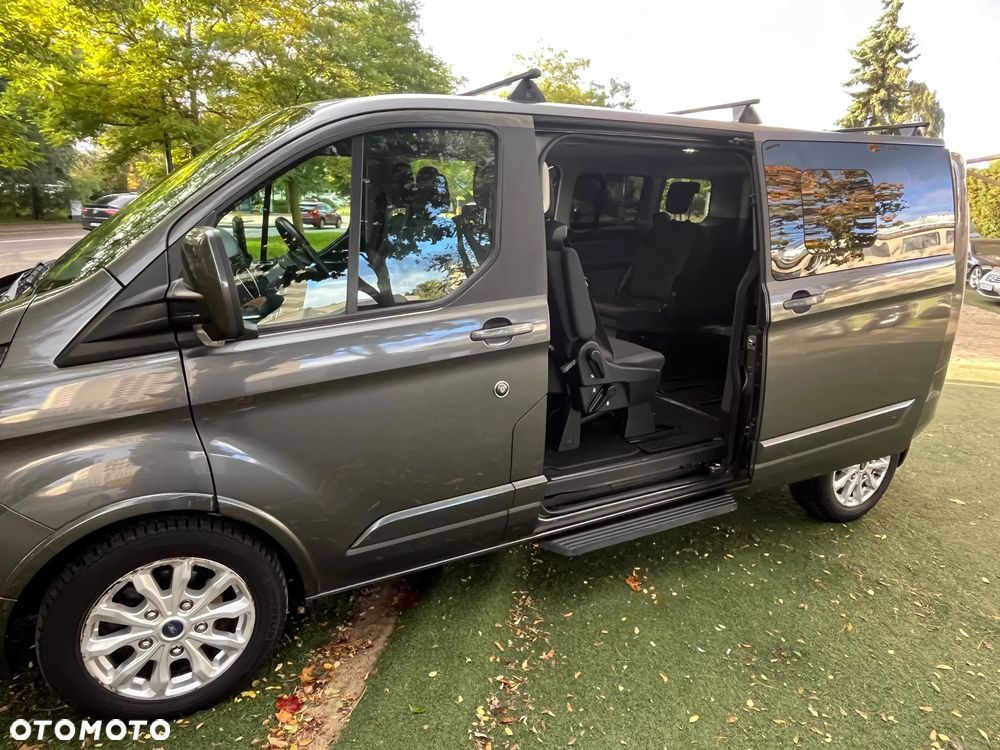 Ford Tourneo Custom - 3