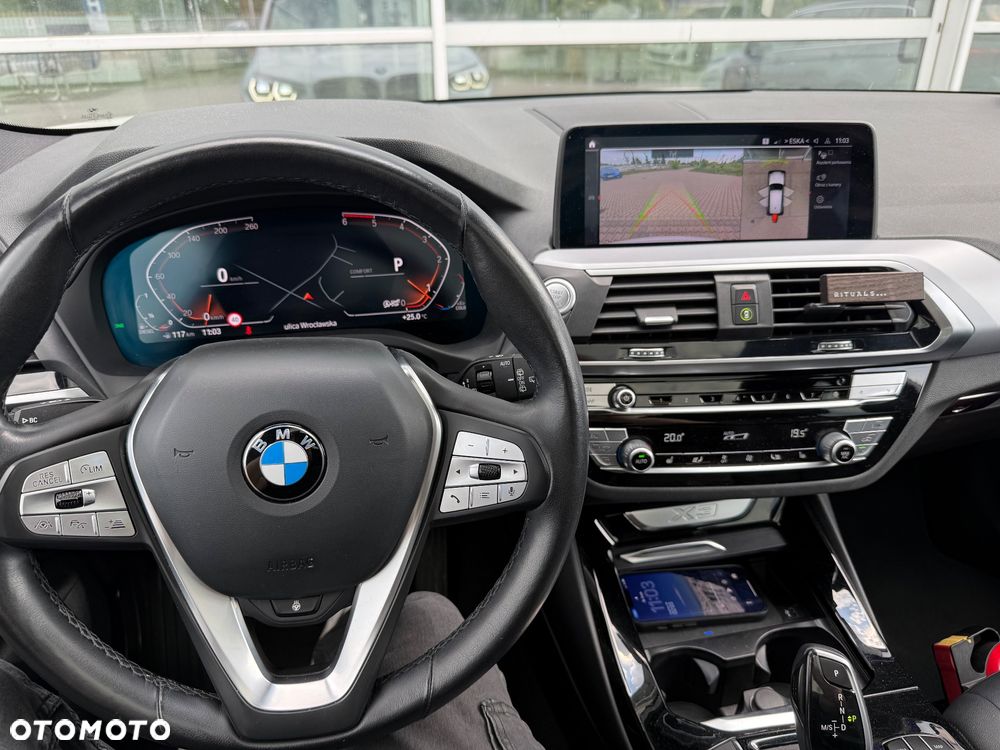 BMW X3 xDrive20d xLine - 38