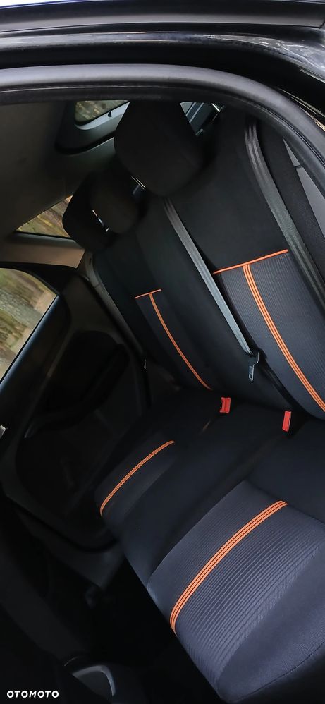 Ford Focus ver-1-6-platinium-x - 21