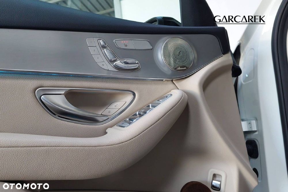 Mercedes-Benz GLC - 11