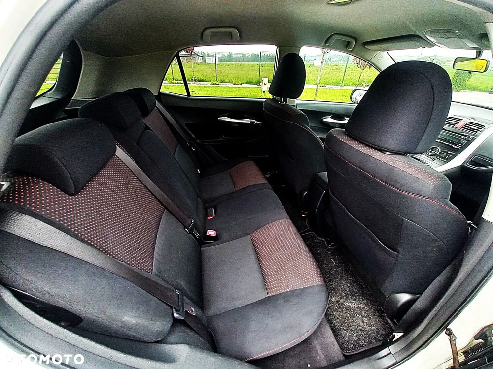 Toyota Auris 1.6 Edition - 14