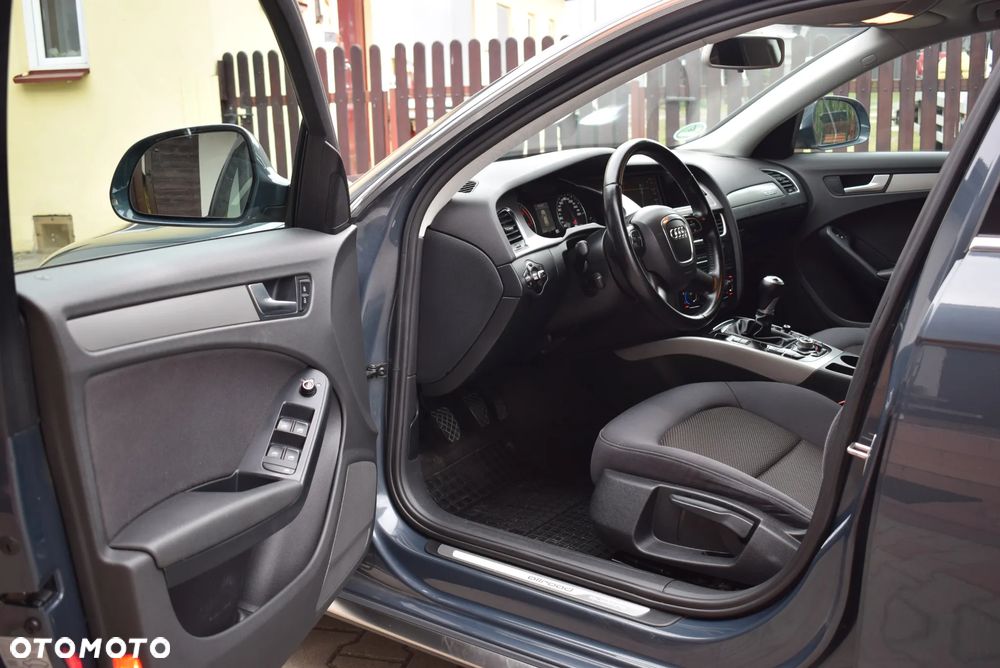 Audi A4 Allroad 2.0 TDI Quattro - 11