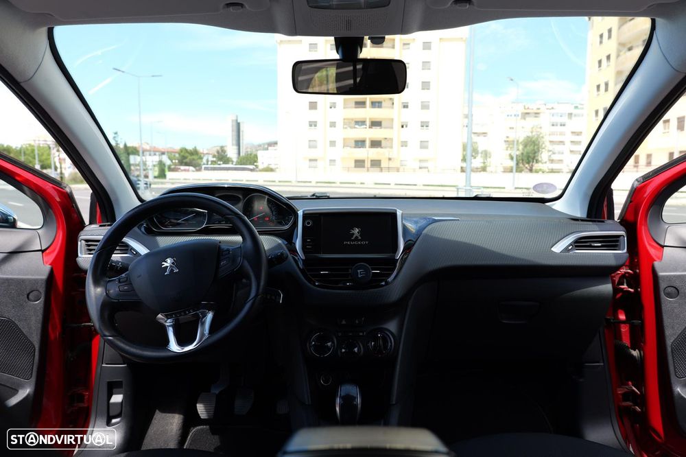 Peugeot 208 82 PureTech Style - 22