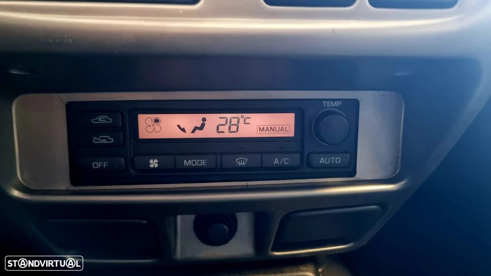 Nissan Navara 2.5 dCi CD Pilot - 12