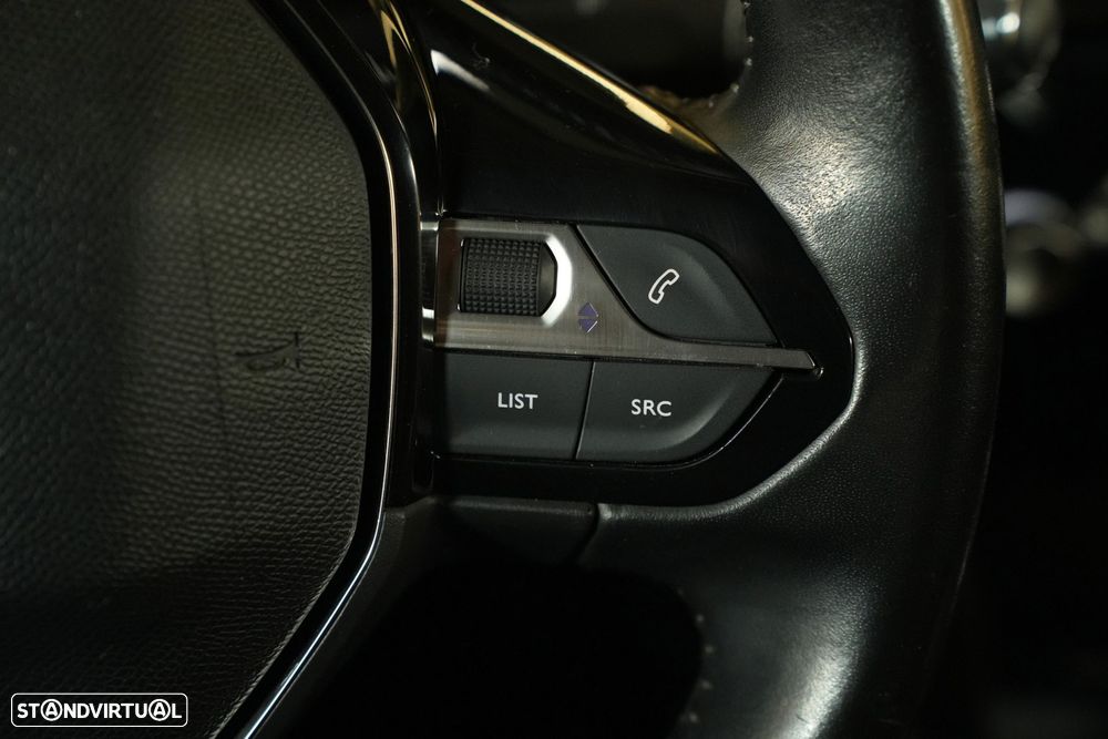 Peugeot 208 1.5 BlueHDi Allure - 18