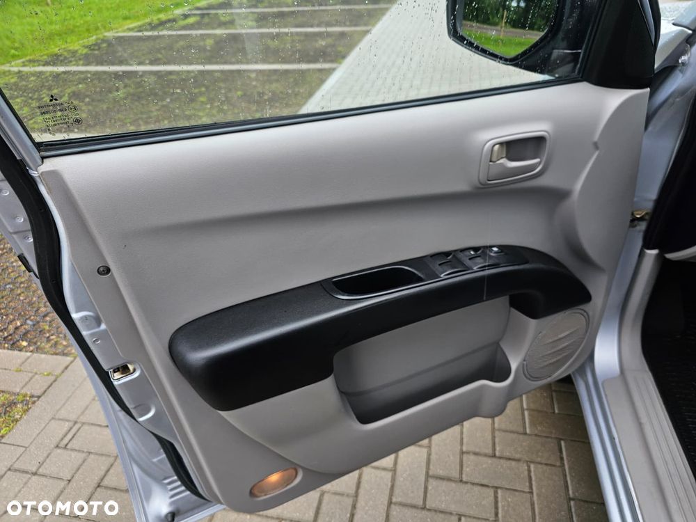 Mitsubishi L200 2.5 DID Invite - 15