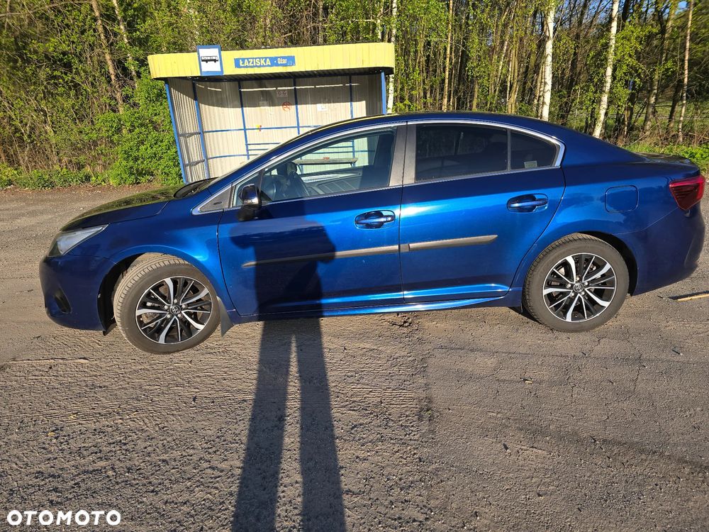 Toyota Avensis 1.8 Premium - 3