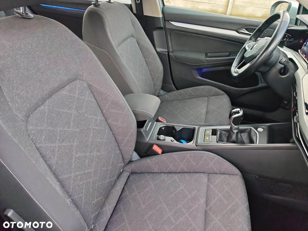 Volkswagen Golf 2.0 TDI SCR Active - 12