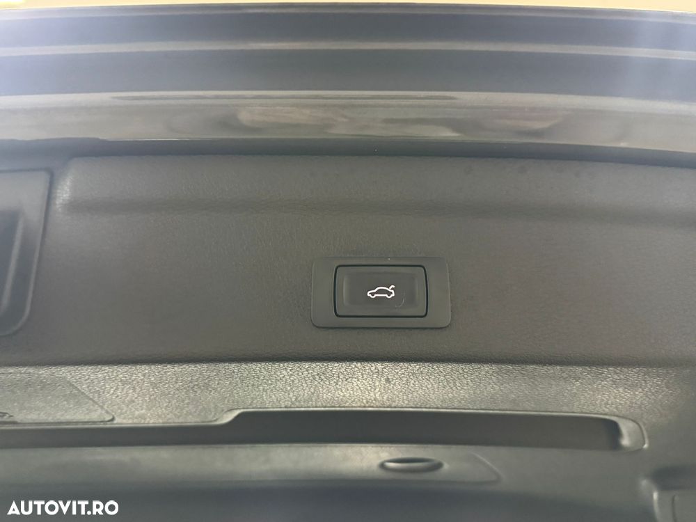 Audi Q3 2.0 TDI Quattro S tronic sport - 14