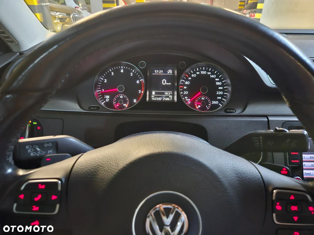 Volkswagen Passat 1.4 TSI BMT Comfortline DSG - 8