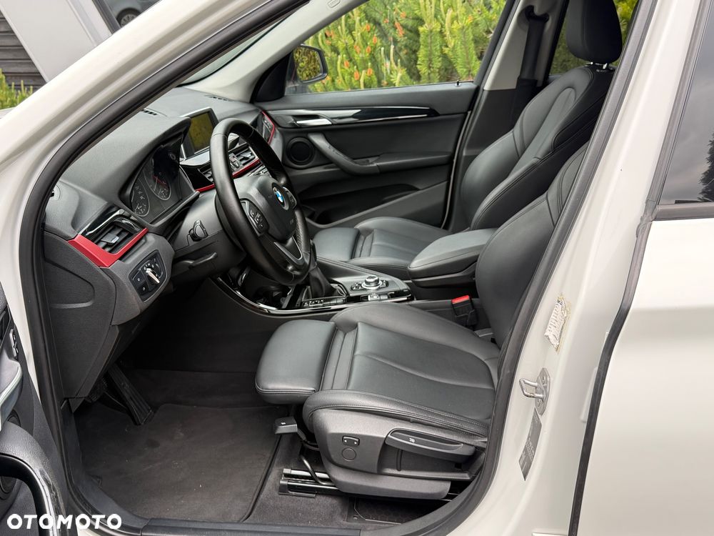BMW X1 sDrive18d Sport Line - 7