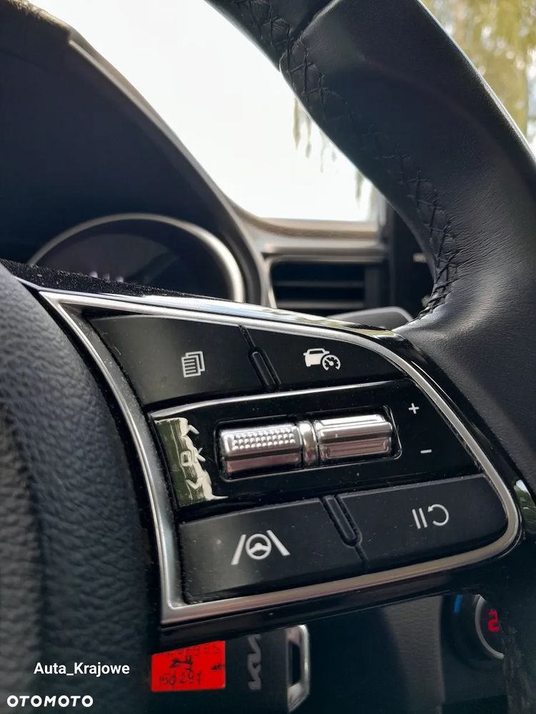 Kia Ceed 1.5 T-GDI M - 23