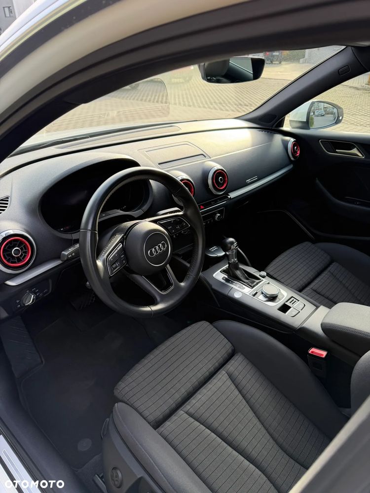 Audi A3 Sportback 1.5 TFSI Sport S tronic - 14