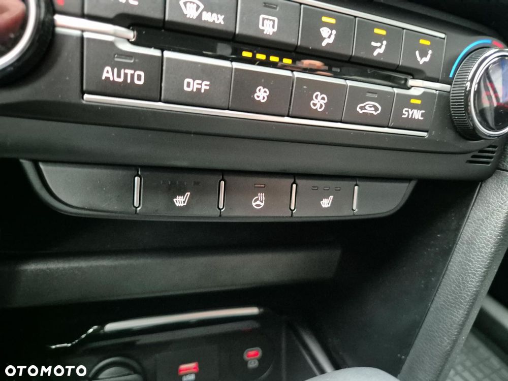 Kia Ceed 1.5 T-GDI Tribute DCT - 22