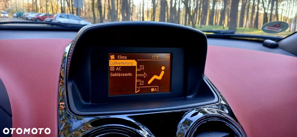 Opel Corsa 1.2 16V - 17