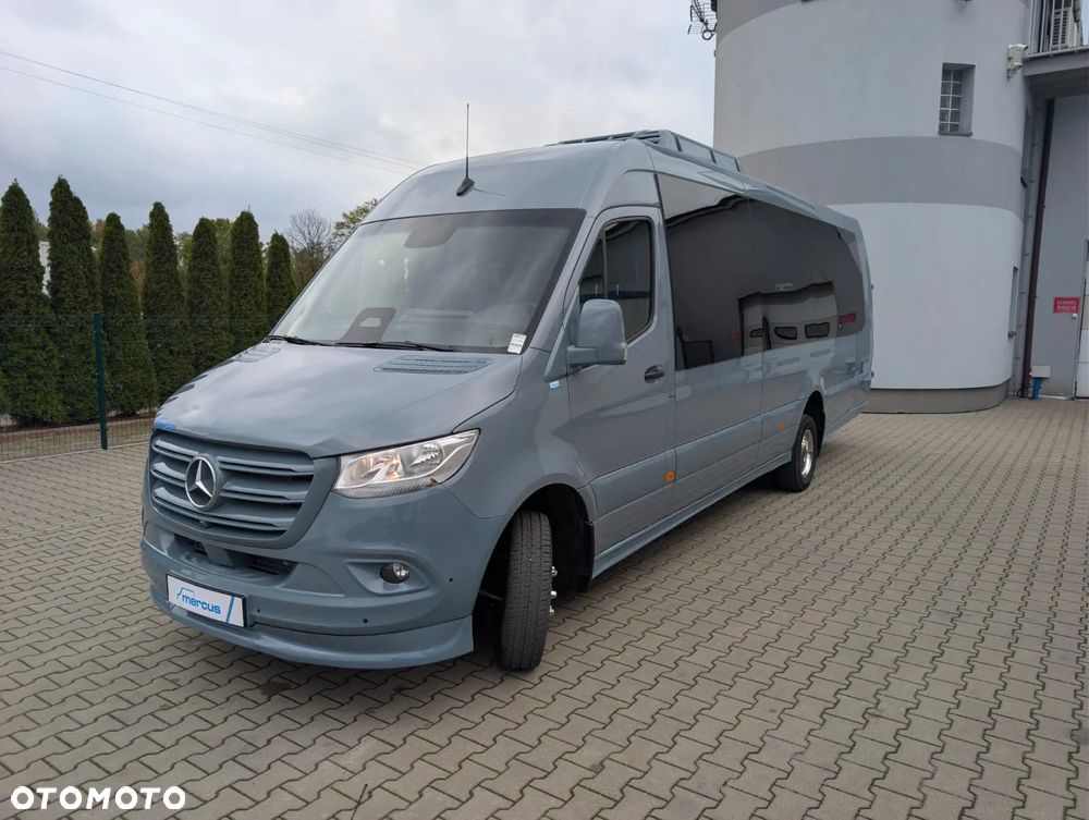 Mercedes-Benz Sprinter 519 - 12