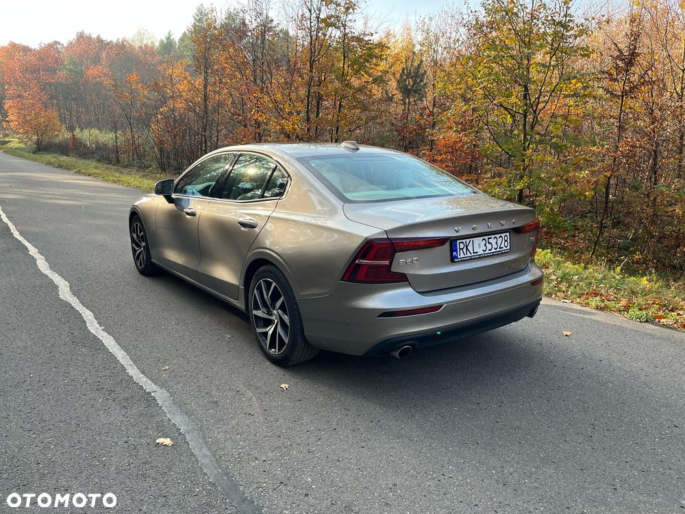 Volvo S60 - 1