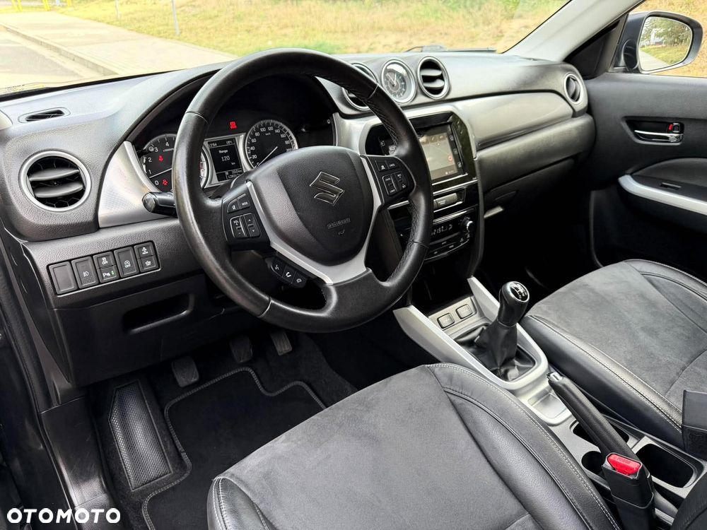 Suzuki Vitara 1.6 Premium 2WD - 22