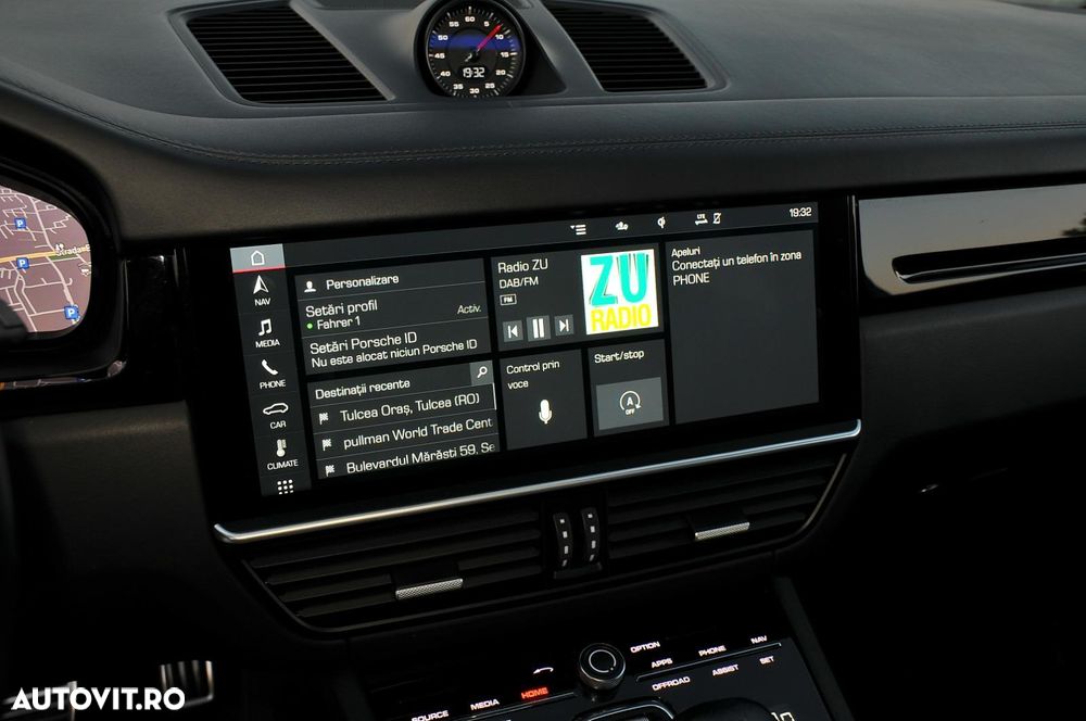 Porsche Cayenne - 18