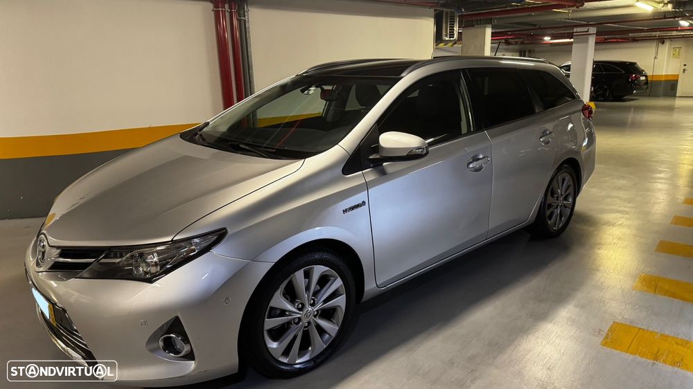Toyota Auris Touring Sports 1.8 HSD Exclusive +Sky+Navi - 2