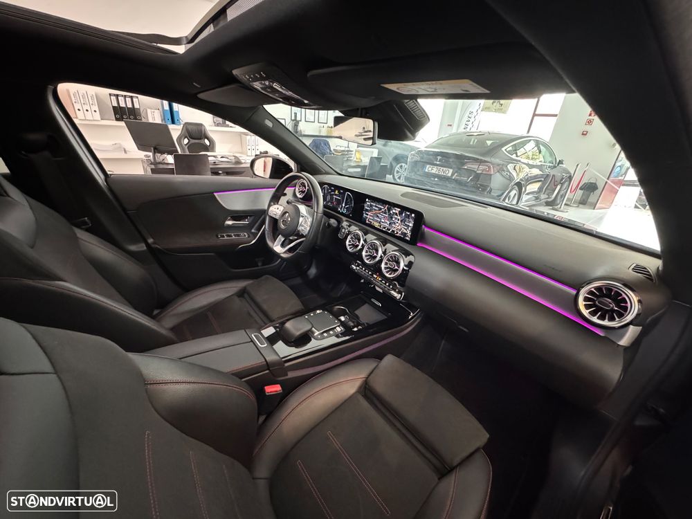Mercedes-Benz A 250 e AMG Line - 12