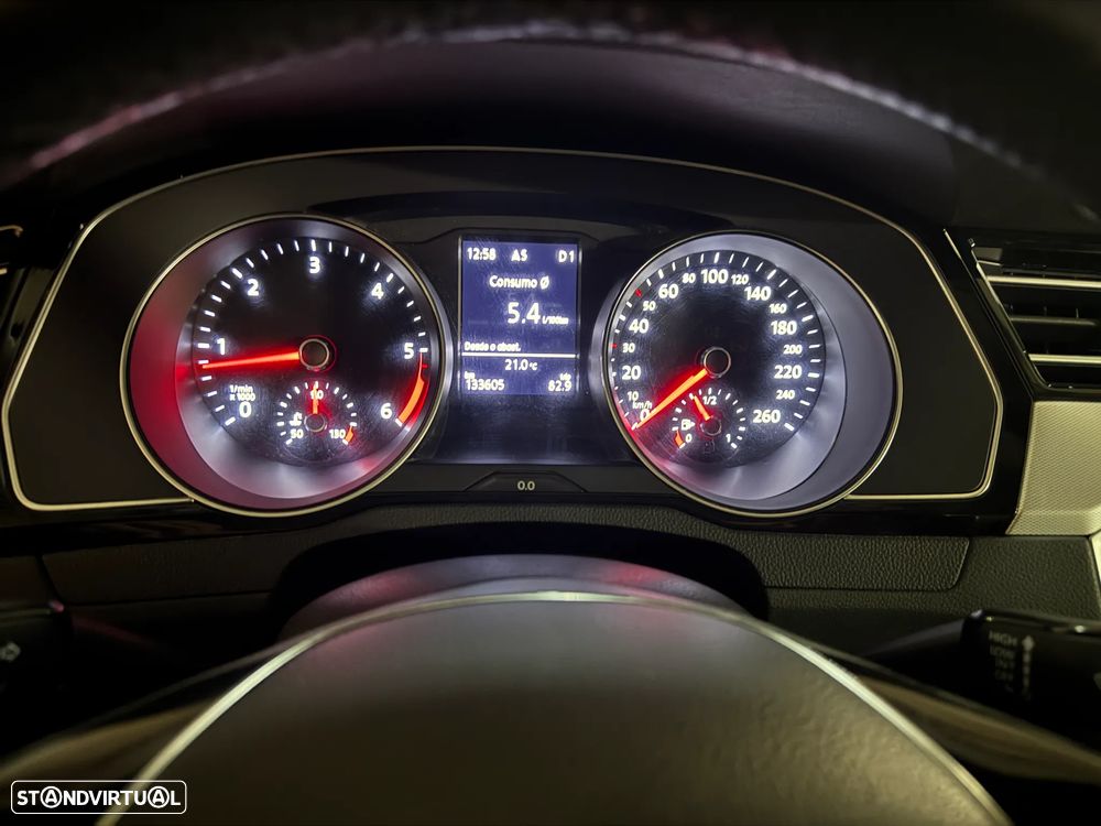 VW Passat Variant 2.0 TDi Business Package DSG - 9