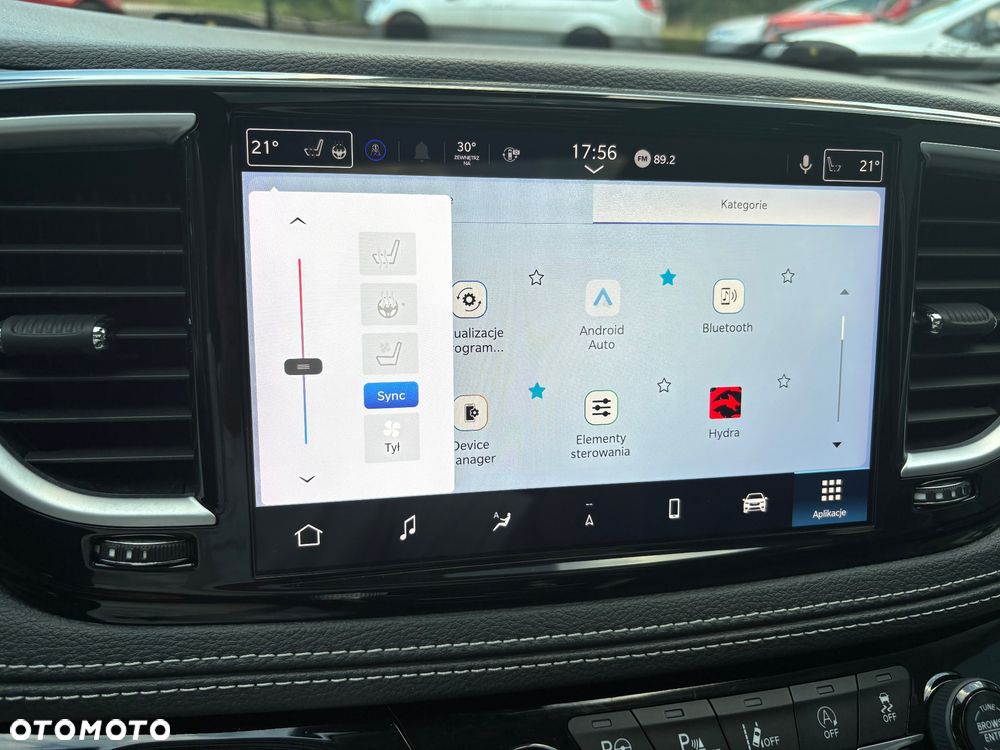 Chrysler Pacifica - 25