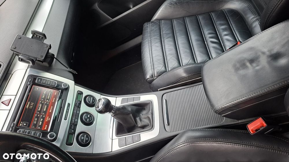 Volkswagen Passat 2.0 TDI DPF Comfortline - 6