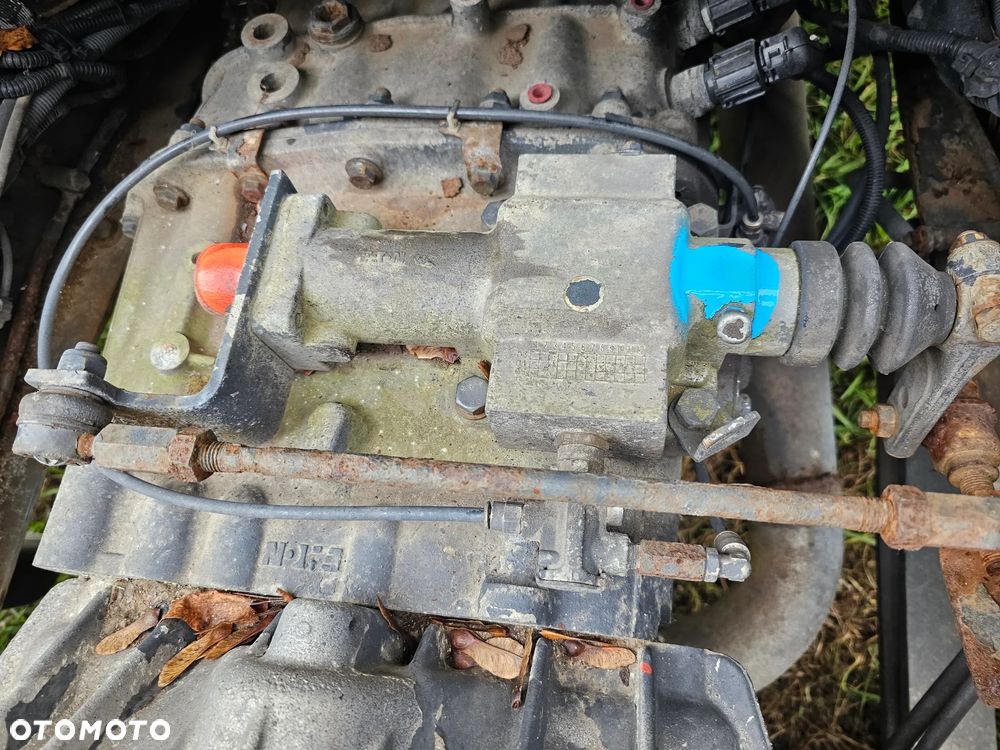 WYBIERAK SKRZYNI 8 BIEGÓW DAF LF 55 CF 65 220 250 KM EATON ATRA 747 - 2