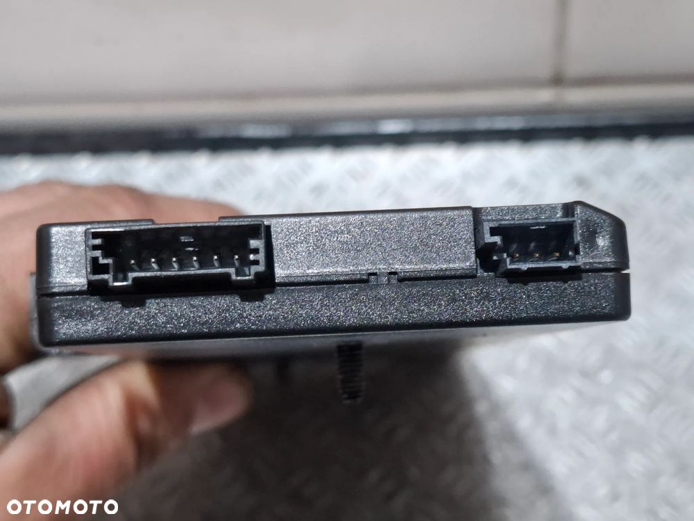 Wzmacniacz antenowy BMW X3 F25 rok 2011 nr 9227771 - 2