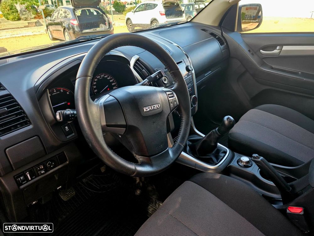 Isuzu D-Max 2.5 DTi CD 4WD LS - 13