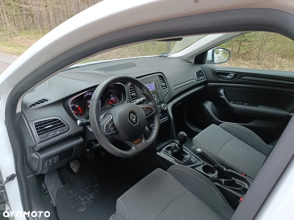 Renault Megane 1.6 SCe Life - 8