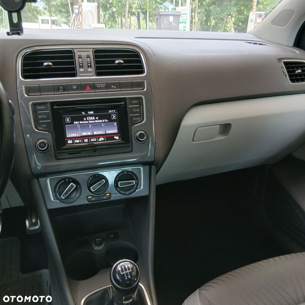 Volkswagen Polo 1.4 TDI (Blue Motion Technology) Comfortline - 6