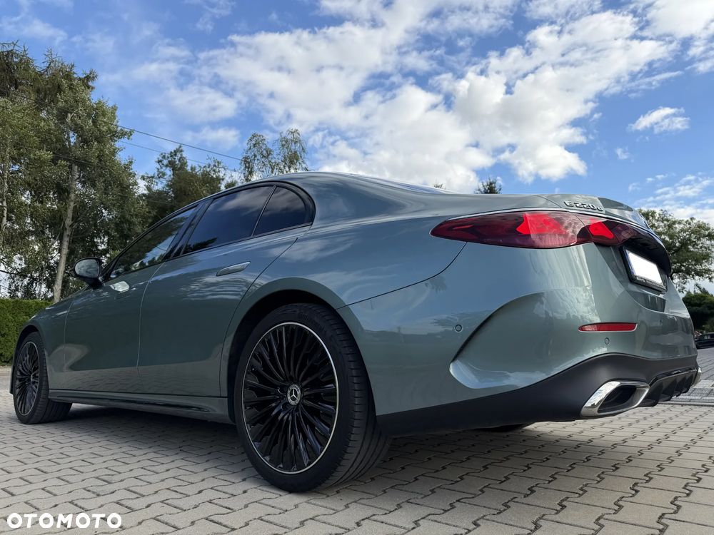Mercedes-Benz Klasa E 220 d mHEV 4-Matic AMG 9G-Tronic - 21