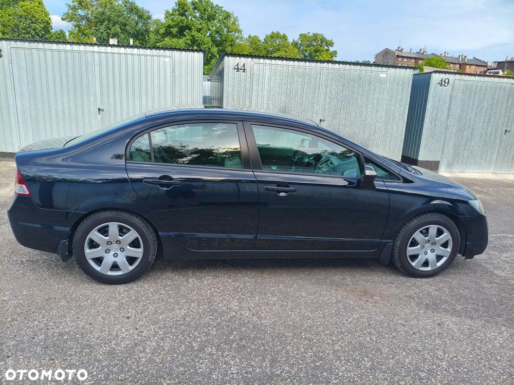 Honda Civic 1.8 Comfort - 14