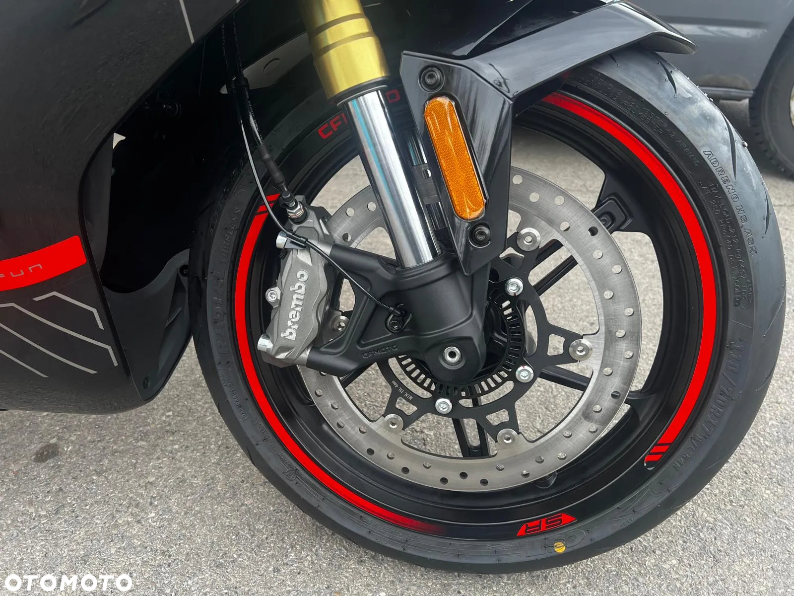 CFMoto SR - 12