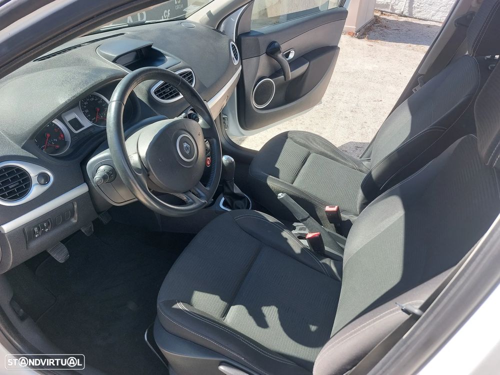 Renault Clio 1.5 dCi Confort - 9