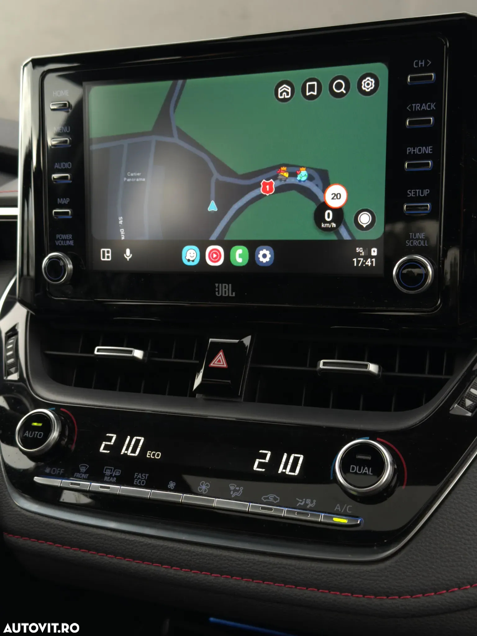 Toyota Corolla 2.0 HSD Exclusive Plus Bi-tone - 16