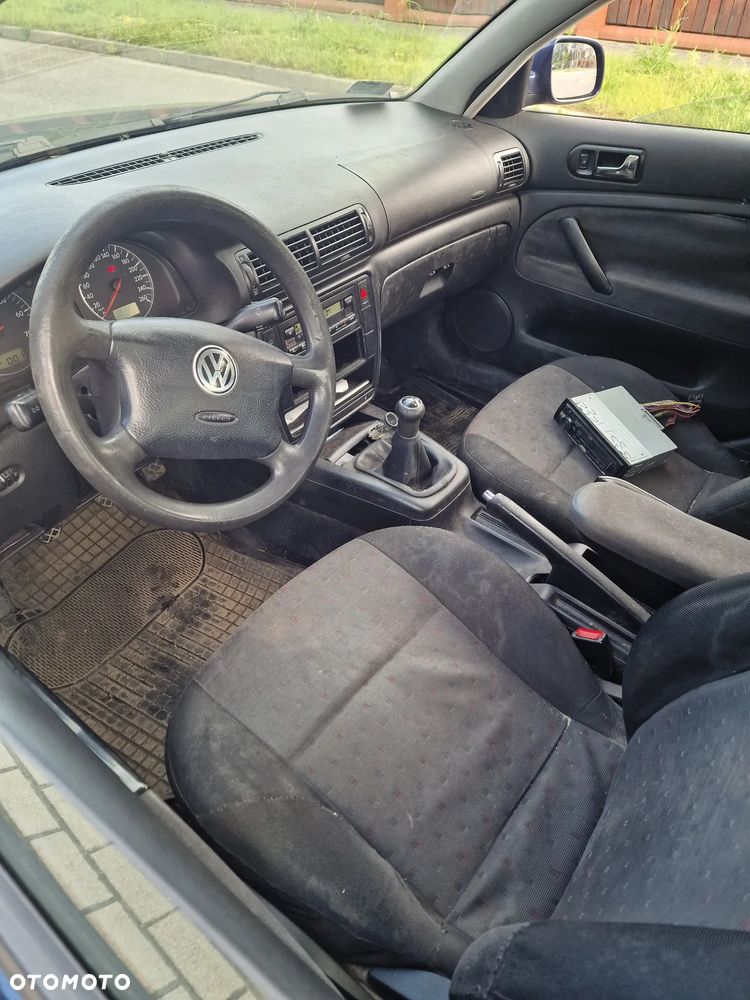 VW Passat b5 sedan przedlift 1.8 20v ADR skrzynia DHZ lakier LN5Y na części - 6
