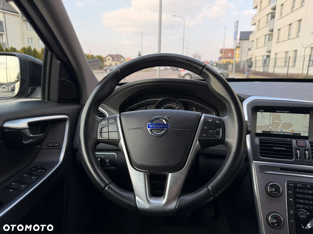 Volvo XC 60 D3 Momentum - 10