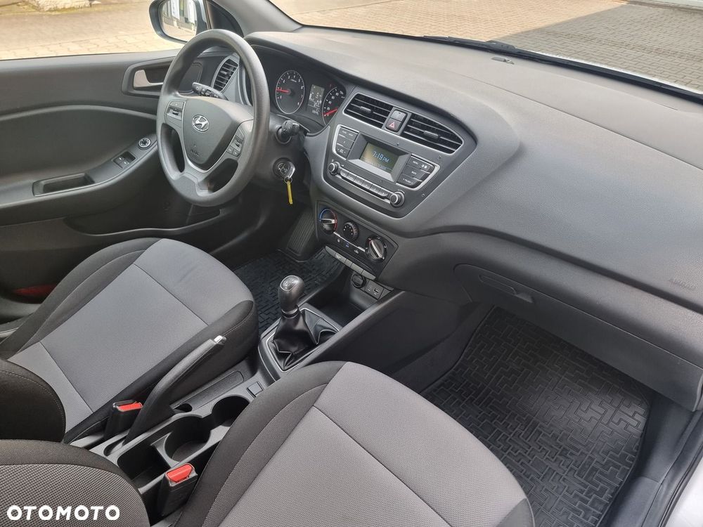 Hyundai i20 1.2 BlueDrive Classic + - 17