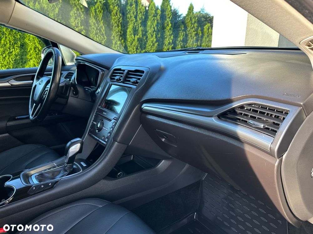 Ford Mondeo 2.0 TDCi PowerShift-Aut Allrad Titanium - 22