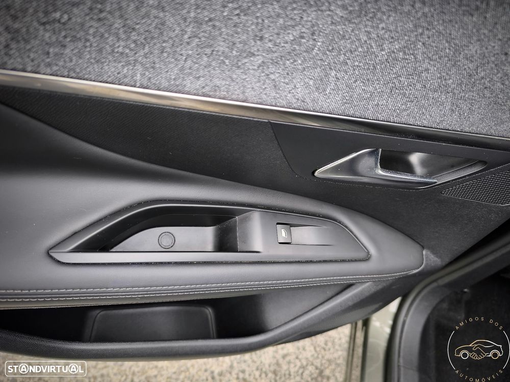 Peugeot 3008 PureTech 130 Stop & Start EAT6 Allure - 26