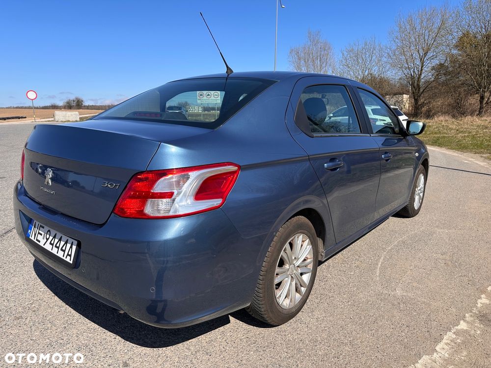 Peugeot 301 - 9