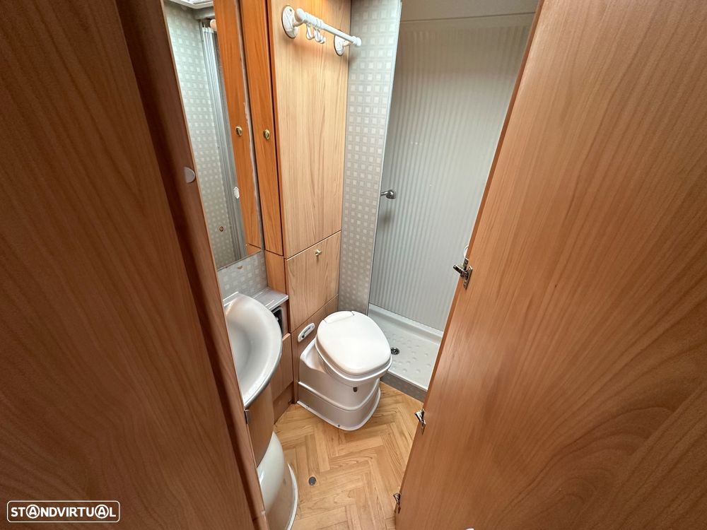 Burstner Delfin t686 - 16