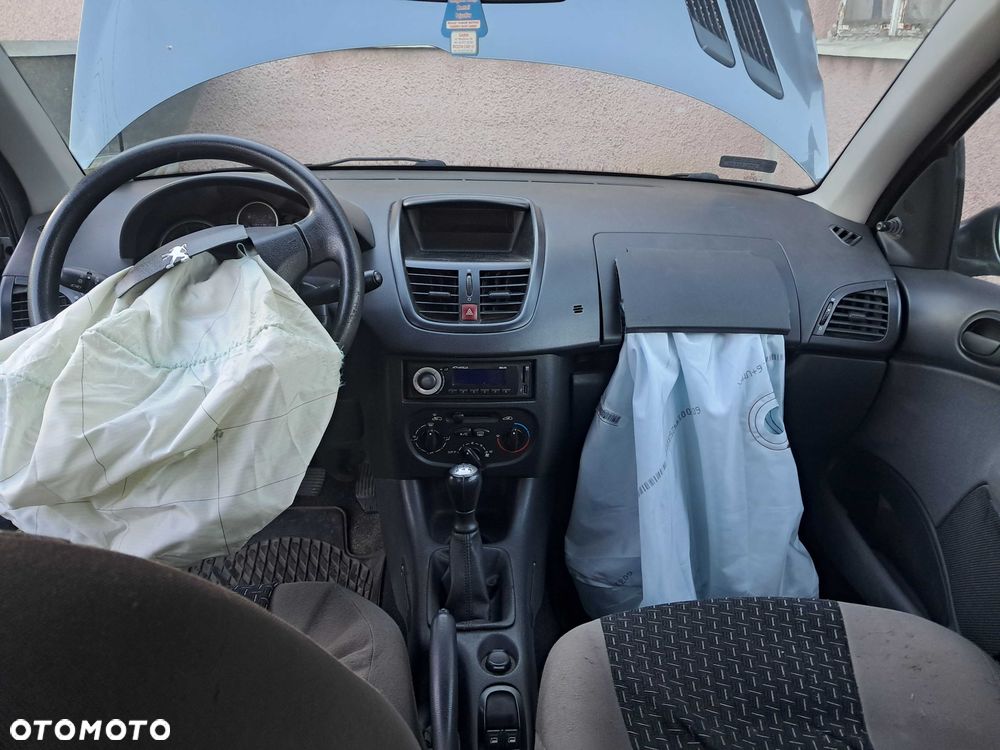 Peugeot 206 plus - 7