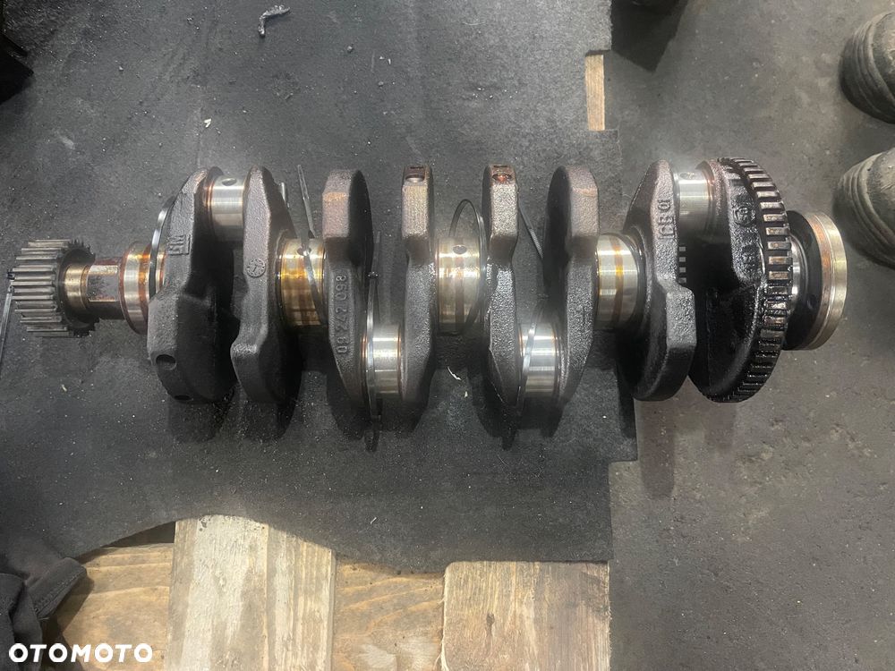 OPEL 1.8 WAŁ PANEWKI 09242098