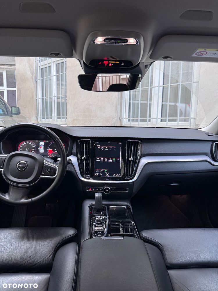 Volvo V60 T6 AWD Twin Engine Geartronic Momentum Pro - 19